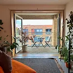 Double Room To Let In Stylish Cosy Flat In Hackney!