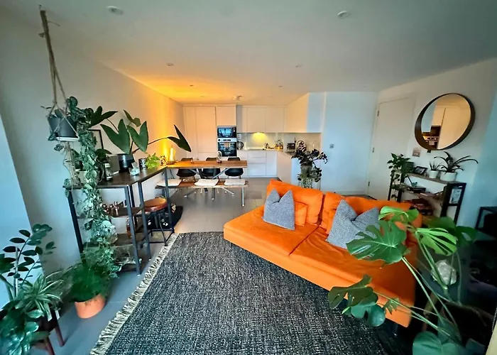 Double Room To Let In Stylish Cosy Flat In Hackney!
